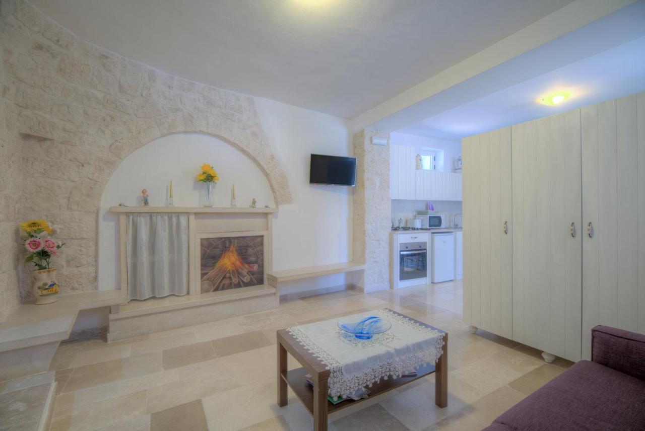 Trulli La Piazzetta by Typney Apartman Cocolicchio Kültér fotó