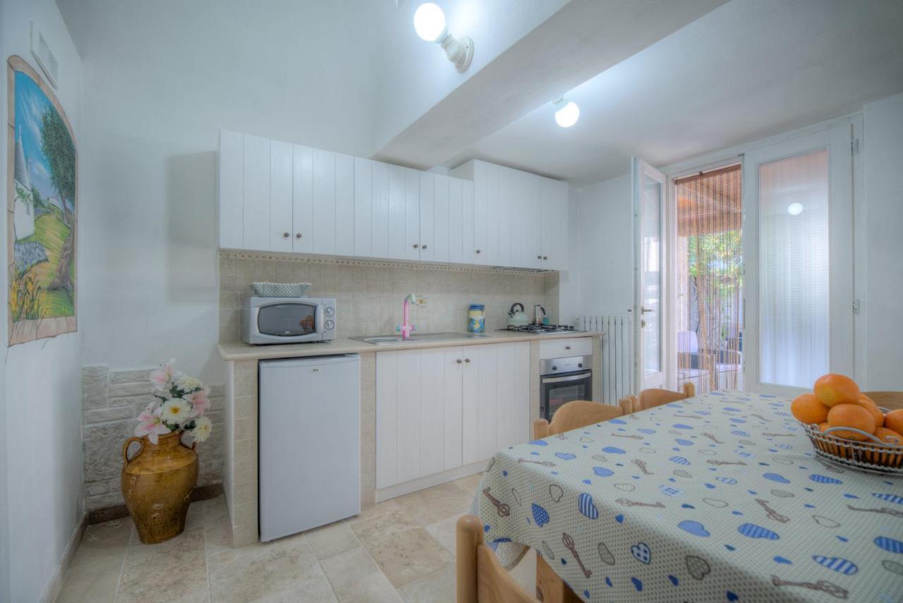 Trulli La Piazzetta by Typney Apartman Cocolicchio Kültér fotó